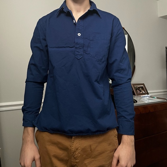 Dark blue button down collared shirt - Picture 3 of 3